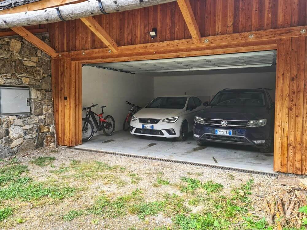 Mountain Chalet Englhof - Garage