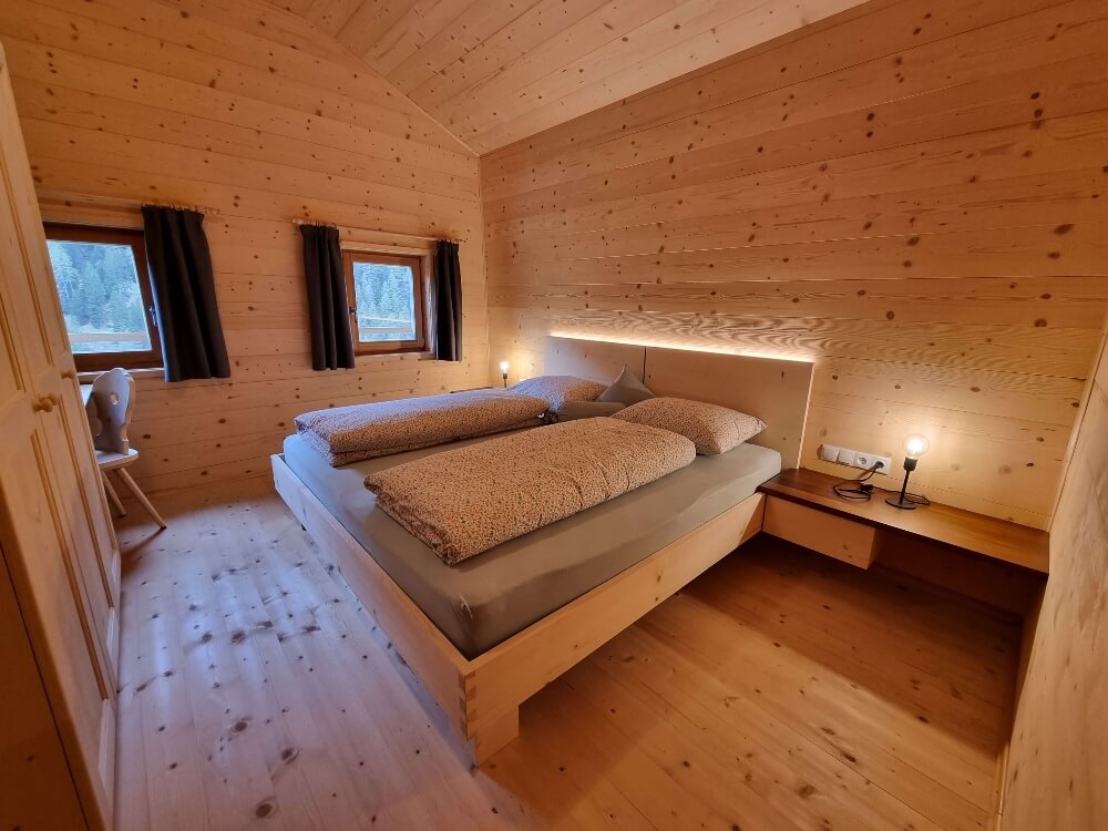 Mountain Chalet Englhof - Bedroom
