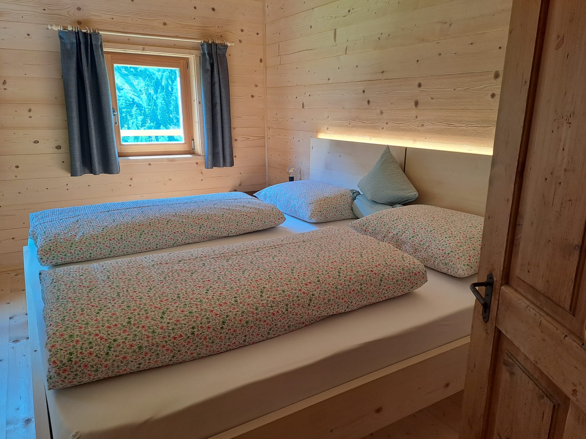 Mountain Chalet Englhof - Bedroom 2